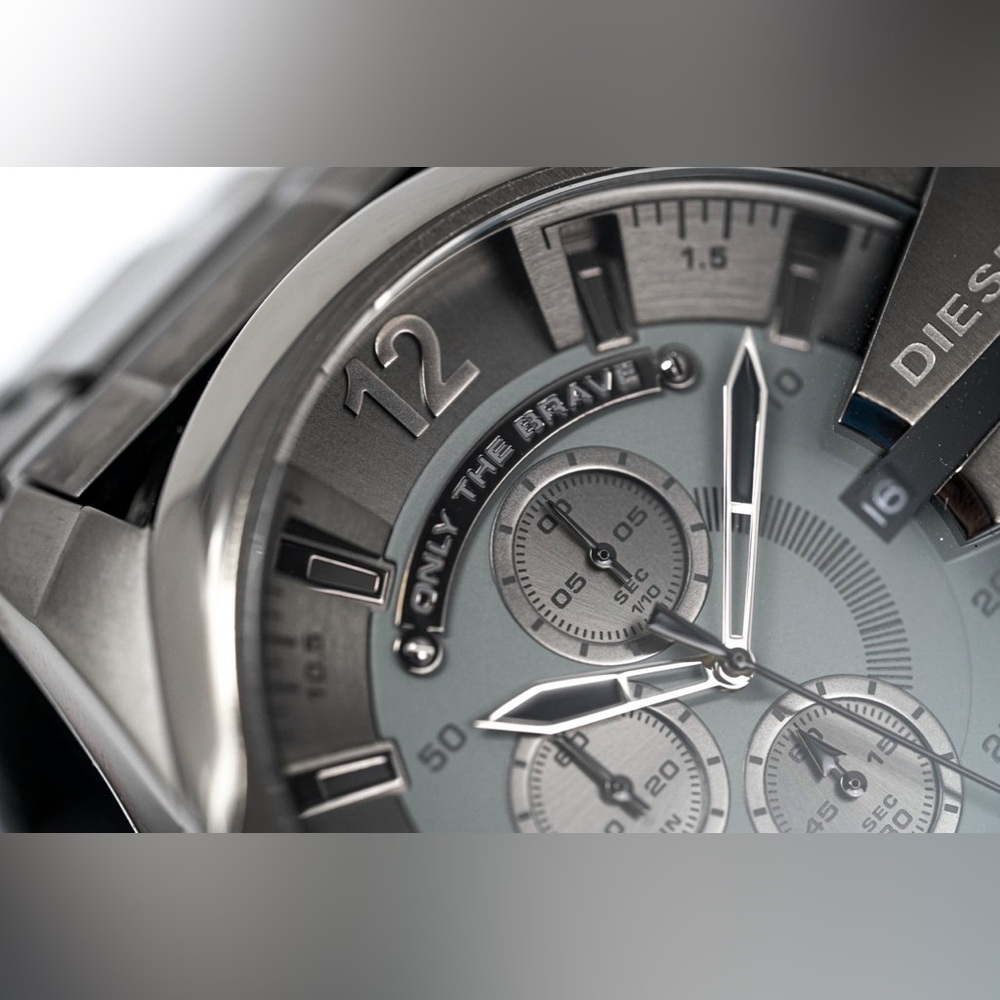 Diesel Mega Chief Chronograph Gunmetal Grey Dial Mens Watch DZ4282‎ - Picture 5 of 16